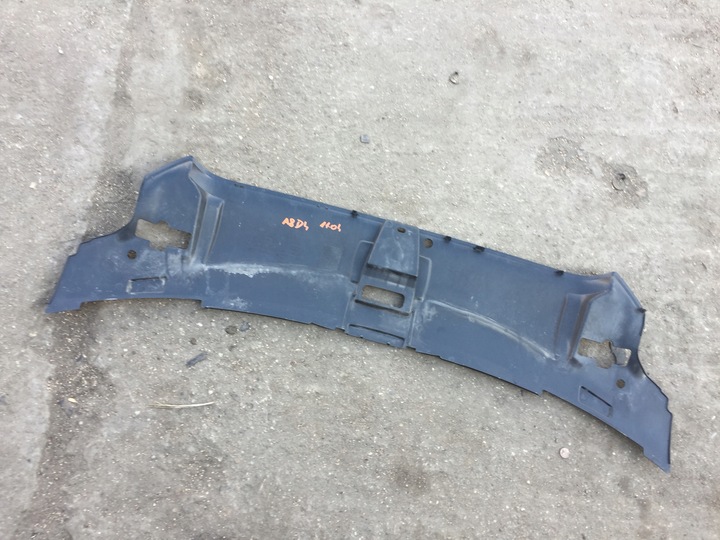 фото №5, Audi a8 d4 верхняя защита ремня передней 4h0807081