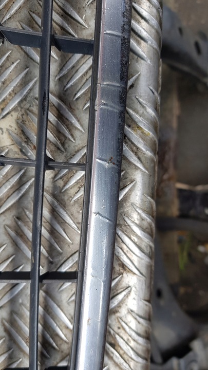 фото №14, Audi a6 c6 4f решётка радиатора решётка радиатор 4f0853651s