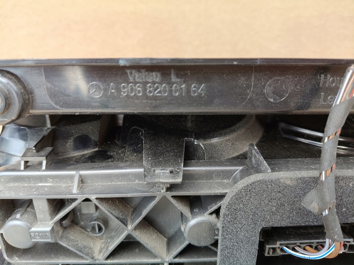 фото №6, Mercedes sprinter 906 kpl. лампа зад a9068200164 a9068200264