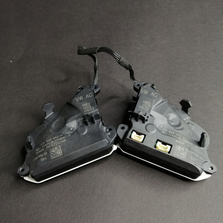 фото №12, Volkswagen golf passat tiguan id.4 id.5 id. кнопки кермо 1ea959442h