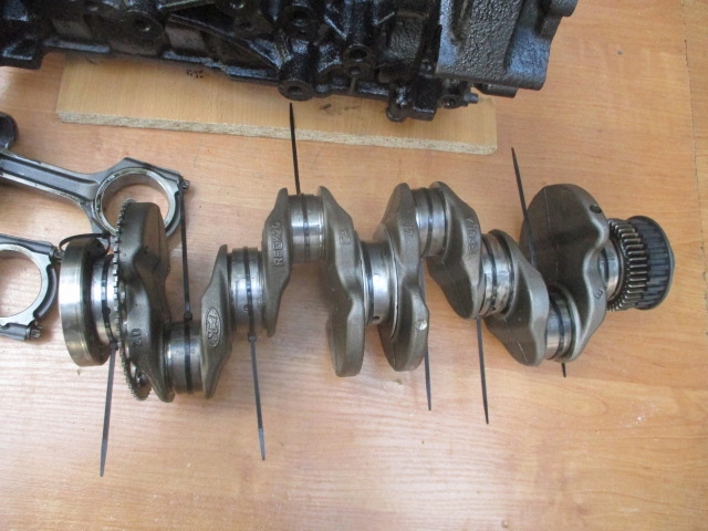 фото №8, Ford transit custom 2.0 tdci ynf6 блок kpl gk2q-6015-ab nr9 wał поршень