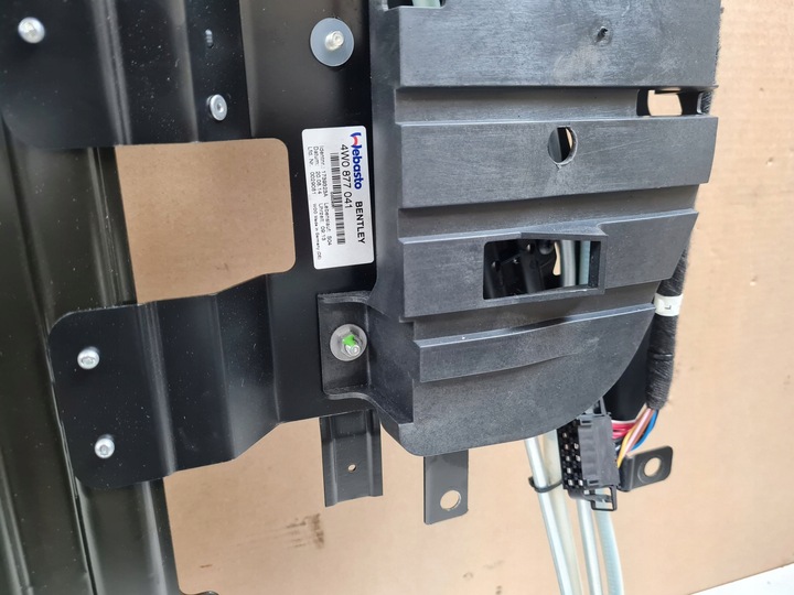 фото №11, 2015 bentley flying spur люк комплектный 4w0877041