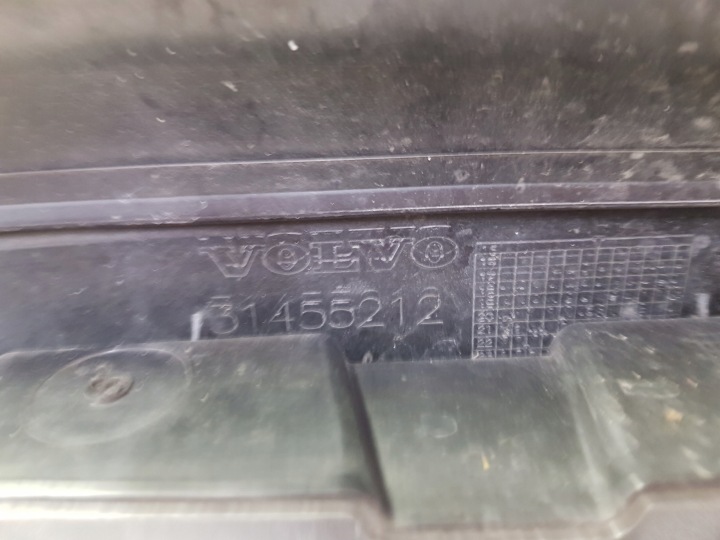 фото №12, 2 volvo xc60 ii 2016- жалюзи руль воздуха 31455212