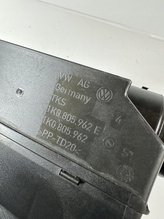 фото №5, Sharan 7n впуск воздуха do ремня 3c0805971a