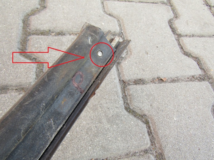 фото №15, 5 mercedes w124 85-89 права планка порогова прокладка накладка na поріг