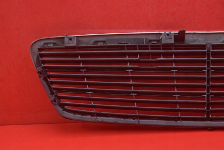 фото №12, Решётка решётка радиатора чёрная хром a2038800483 mercedes c-klasa w203 00-04