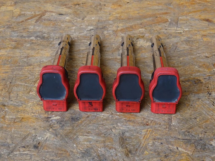 фото №1, Audi s5 a5 8t 4.2 fsi v8 cau caua катушка зажигания 06e905115d