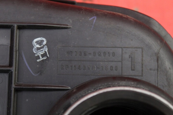 фото №6, Корпус фильтра воздуха 17705-0q010 peugeot 107 1.0 12v 68 km 05-08
