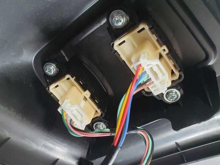 фото №7, Перемикач обігріву сидіння mitsubishi eclipse cross 17-