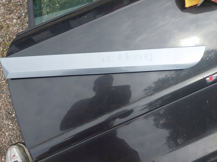 фото №1, Планка нижня двері зад ліва ly7j audi a4 b7 lubln