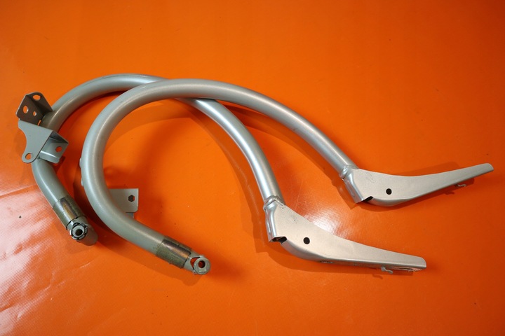 фото №1, Mercedes cls w219 петля кришки багажника праві