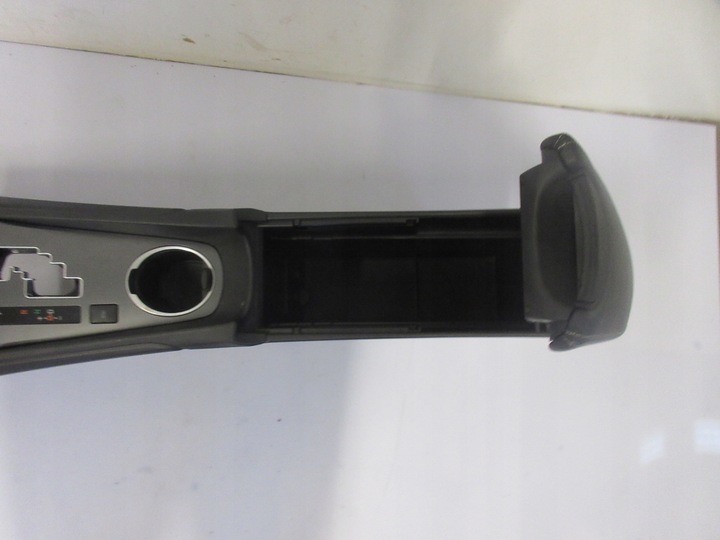 фото №8, Avensis t27 рестайлинг / t29 универсал туннель средний подлокотник