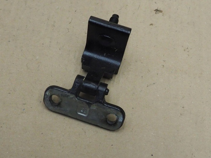 фото №11, Audi a3 8v петля задньої кришки 8v3827299c