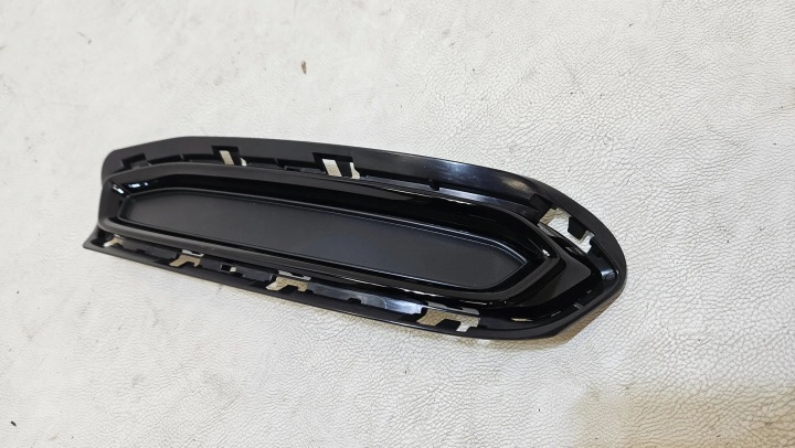 фото №7, Решітка ліва права бампера зад заглушка вихлоп audi a6 c8 4k нове
