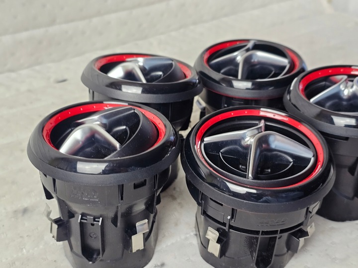 фото №6, Решётка воздуховод впуск консоли панели mercedes w176 amg a1768301054 a класс