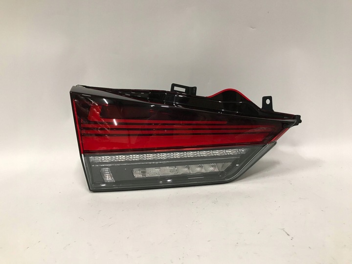 фото №1, Lexus rx 350 450 рестайлинг 19-22 лампа задняя внутренняя левая led eu