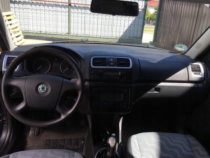 фото №1, Консоль панель роздавальна skoda fabia 2 ii 2007-2014