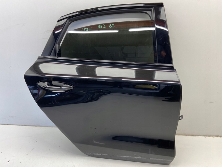 фото №1, Двері праві зад задні audi rs3 8y sedan ly9t 2022r