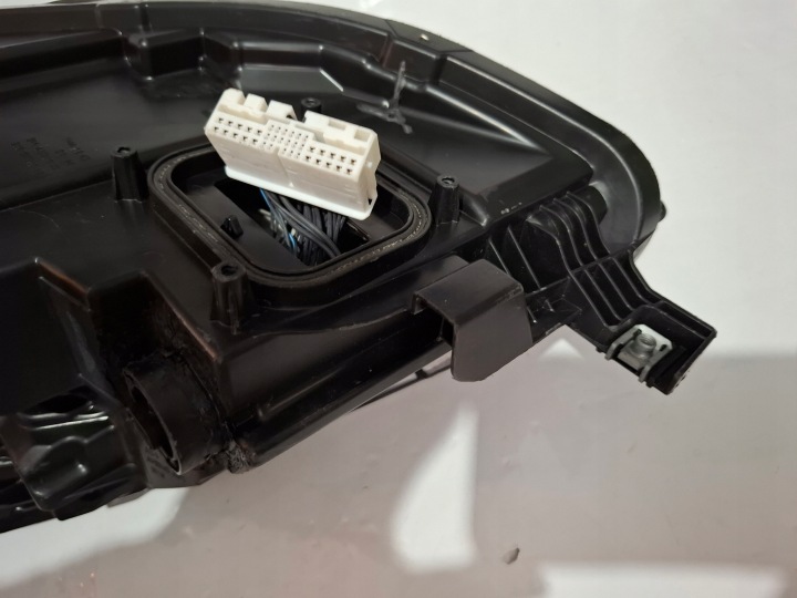 фото №10, Tesla 3 iii y рестайлінг фара led права праве фара 1514953-00-d 015.319-16