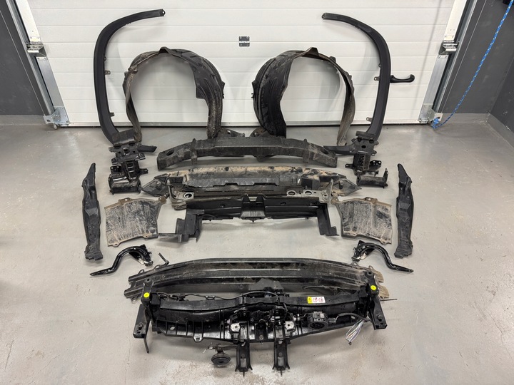 фото №14, Комплектный перед бампер капот лампы крылья toyota yaris cross