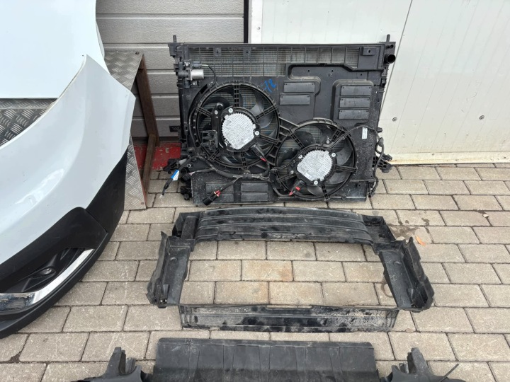 фото №11, Renault trafic iv перед комплектний бампер капот pas крило фара радіатор