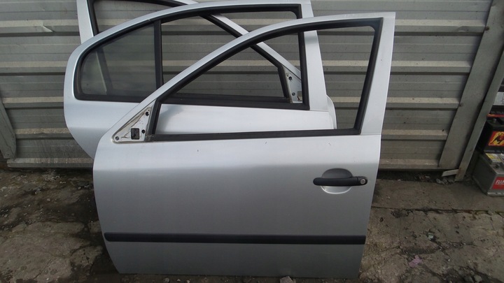 фото №7, Двері ліві lub праві перед skoda octavia i sedan 9102