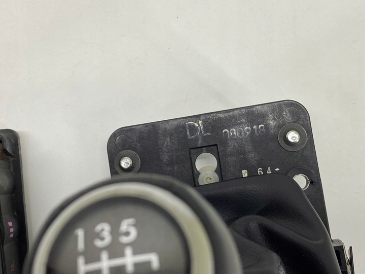 фото №9, Важіль зміни коробки передач домкрат subaru forester iii