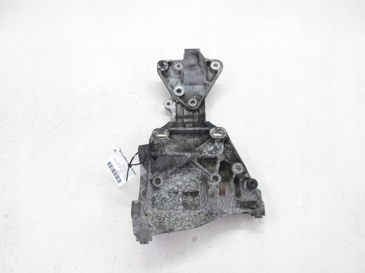 фото №5, Крепление лапи генератора volvo c30 v50 v60 cx70 cx90 s40 s80 2.0 d 163 km