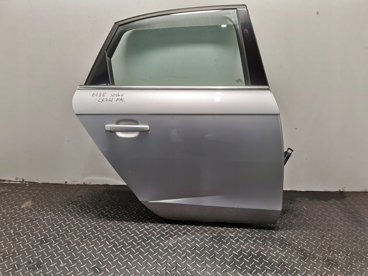 фото №1, Двері праві зад audi a4 b8 lx7w