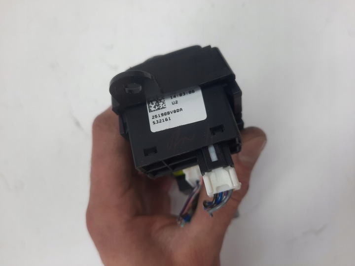 фото №9, Nissan juke i рестайлинг переключатель зеркал 25190bv80a