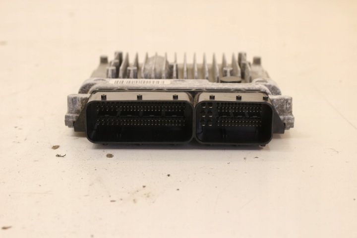 фото №5, Компьютер двигателя блок управления  6519007600 mercedes w176