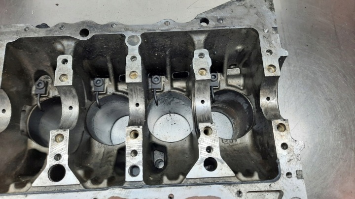 фото №15, Блок  двигуна d4164t 10jb63 volvo v50 s40 ii c30 1.6 hdi