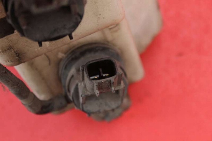 фото №6, Бачок склоомивача eg2267480 mazda cx-7 2.3 t 260 km 06-09