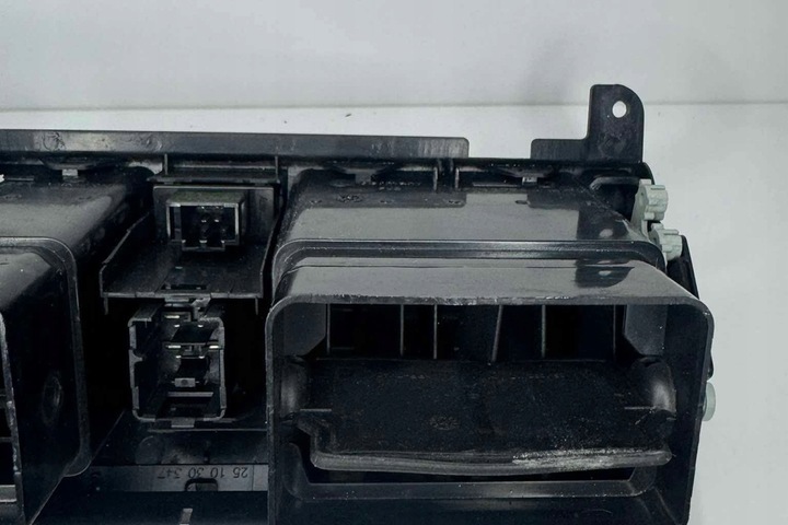 фото №7, Впуск воздуха консоли vw touran 1t1, 1t2 1t1819728b 1.9l дизель 77kw