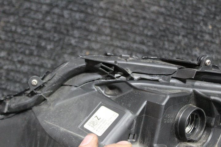 фото №8, Лампа права перед toyota camry viii 8 повний led 81110-33g00