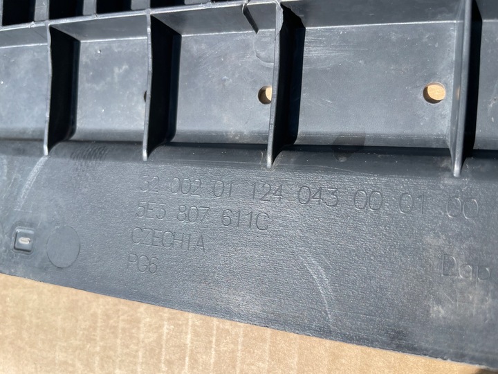 фото №11, Бампер skoda octavia iv w цвет lf7c pdcx4 комплектный do установка