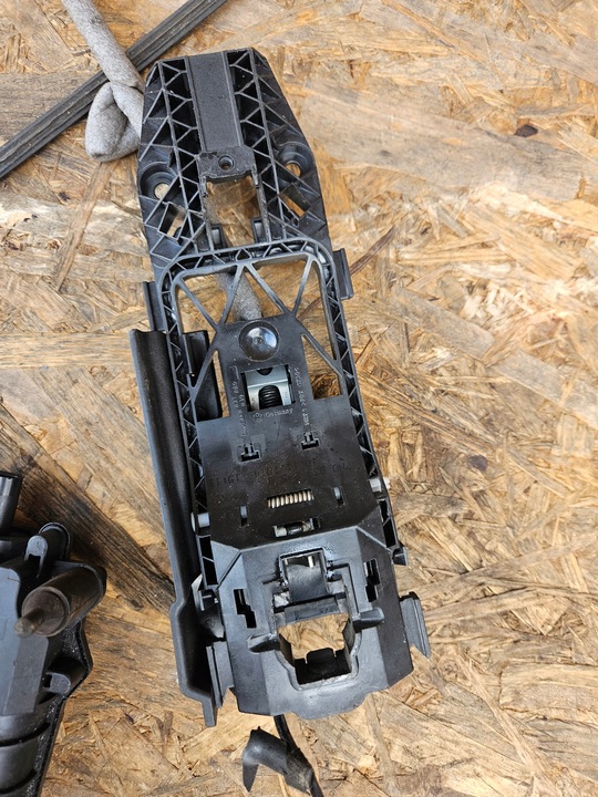 фото №12, Замок дверь левый зад vw sharan alahambra 7n 7n0839003q