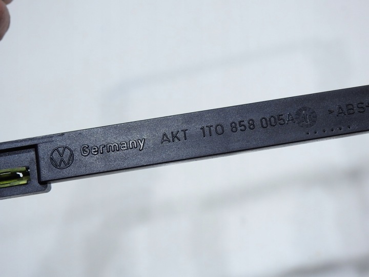 фото №7, Рамка радио консоли vw touran рестайлинг 1t0858005a