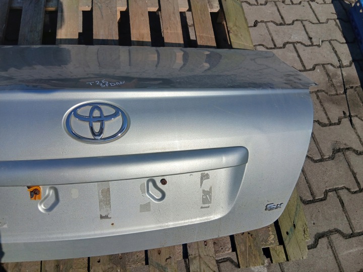 фото №5, Toyota avensis t25 sedan кришка багажника