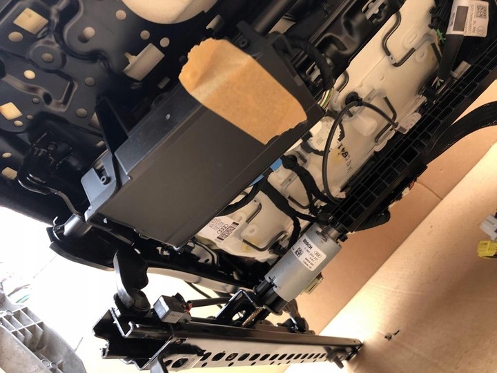 фото №13, Сидіння диван шкіра audi e-tron 50 quattro 4ke