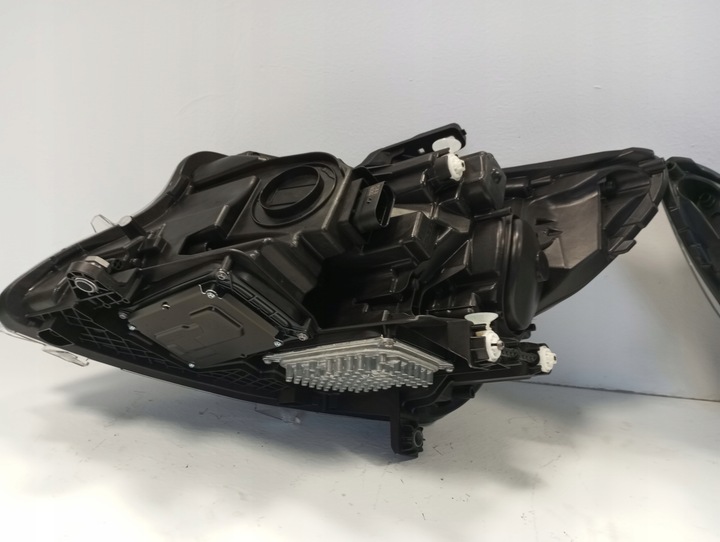 фото №15, Лампа multibeam led mercedes v класс a4479068101 a4479068001 перед передняя