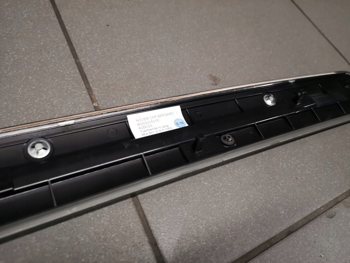 фото №13, Планка dekor обшивка левый зад a8 d3 длинный 4e4867419p