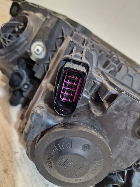 фото №9, Лампа ліва перед skoda fabia iii 3 6v 14- led лінза