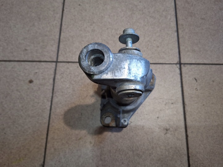 фото №4, Отбойник винт зона смятия правые перед audi a4 b6