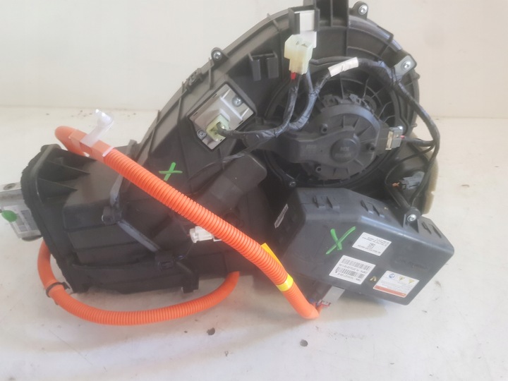 фото №6, Tesla x отопитель комплектная 3 ряд