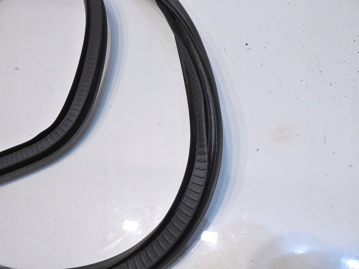 фото №5, Прокладка двері праві зад opel insignia a універсал