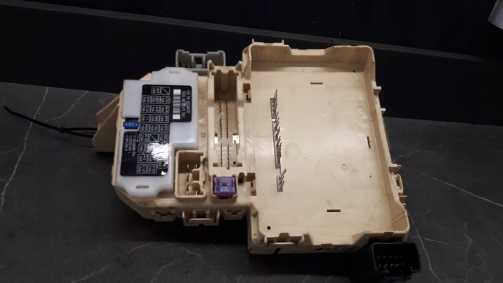 фото №1, Na8-f1l skrzyka запобіжників suzuki swift mk6 1.3