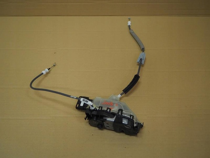 фото №1, Замок двері лівий зад peugeot 2008 ii psa305601