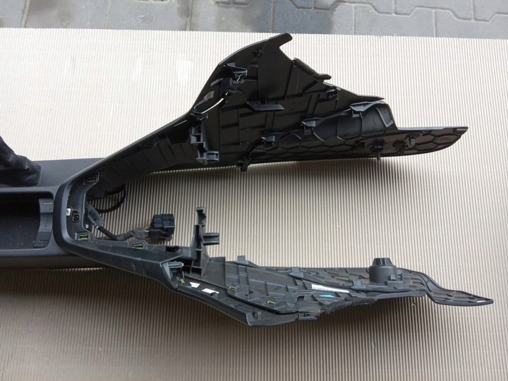 фото №10, Ford focus mk3 рестайлинг 15-18- туннель подлокотник kpl.