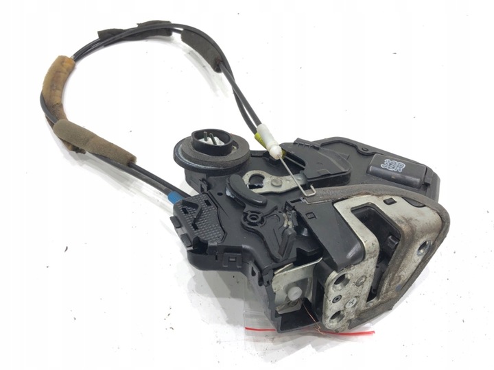 фото №3, Замок дверь правые зад toyota avensis t25 хэтчбек 03-08